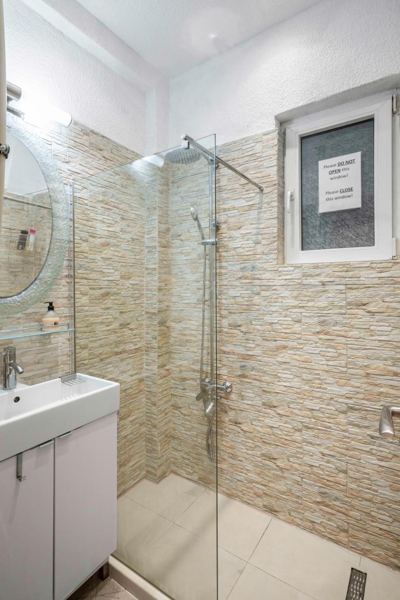 Aristocratic 2 Bedroom Flat Next To Ndk Sofia